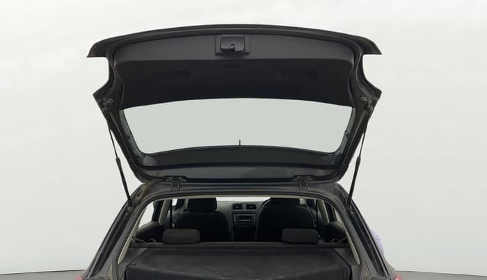 2014 Volkswagen Polo COMFORTLINE 1.2L, CNG, Manual, 26,474 km, Boot Door Open