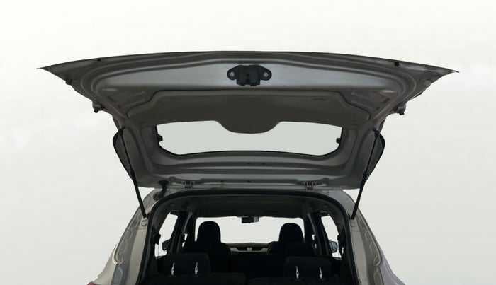 2020 Renault TRIBER RXZ, Petrol, Manual, 39,612 km, Boot Door Open