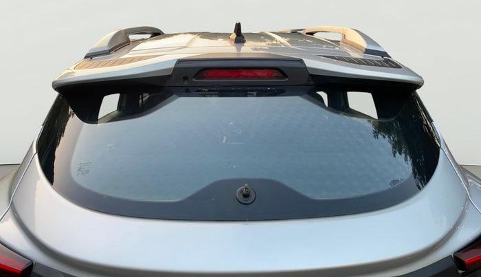 2022 Renault Kiger RXT (O) MT, CNG, Manual, 70,181 km, Rear Windshield