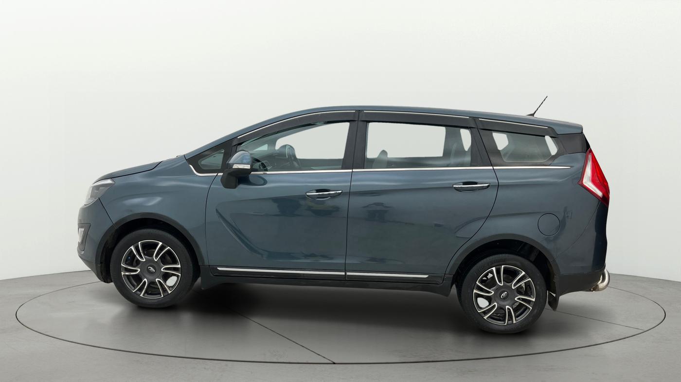 2018 Mahindra MARAZZO M8 7 STR, Diesel, Manual, 88,846 km, Left Side