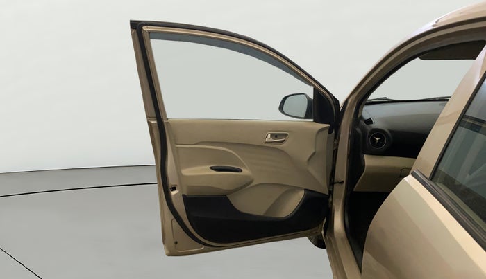 2019 Hyundai NEW SANTRO SPORTZ CNG, CNG, Manual, 70,240 km, LHS Front Door