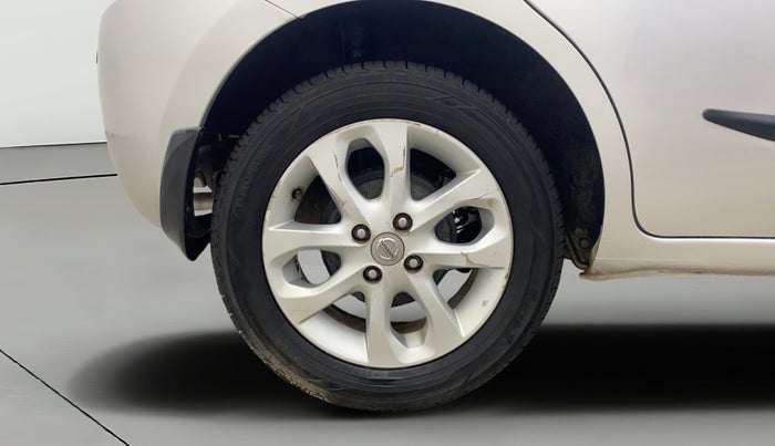 2016 Nissan Micra XV CVT, Petrol, Automatic, 74,157 km, Right Rear Wheel