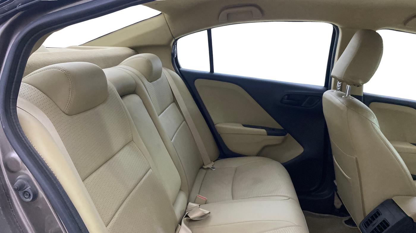 2014 Honda City 1.5L I-VTEC SV, Petrol, Manual, 49,500 km, Right Side Rear Door Cabin