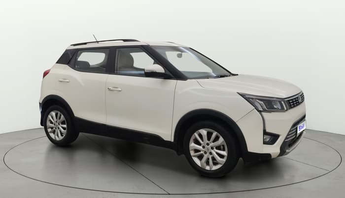 2022 Mahindra XUV300 W8 1.2 PETROL, Petrol, Manual, 39,574 km, Right Front Diagonal