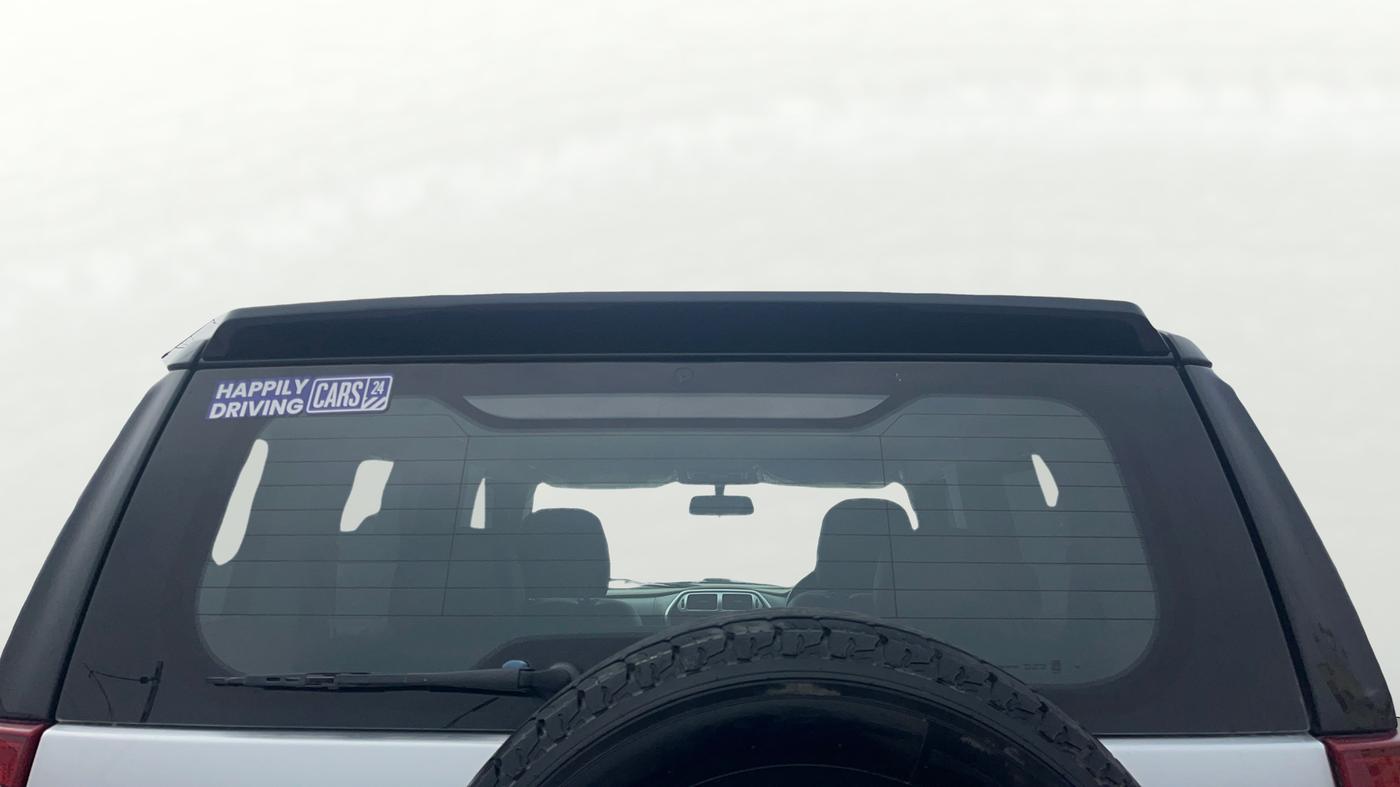 2017 Mahindra TUV300 T10, Diesel, Manual, 1,16,846 km, Rear Windshield