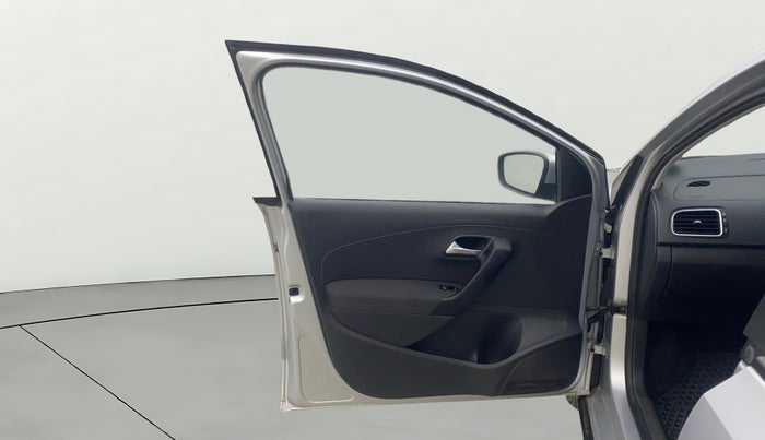 2013 Volkswagen Cross Polo HIGHLINE TDI, Diesel, Manual, 45,994 km, LHS Front Door