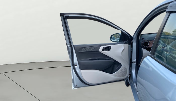 2022 Hyundai AURA S 1.2 CNG, CNG, Manual, 54,468 km, LHS Front Door