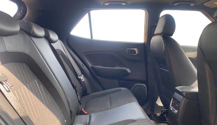 2023 Hyundai VENUE SX 1.2 KNIGHT EDITION, Petrol, Manual, 61,051 km, Right Side Rear Door Cabin