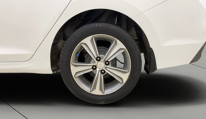 2019 Hyundai Verna 1.6 VTVT SX, Petrol, Manual, 76,503 km, Left Rear Wheel