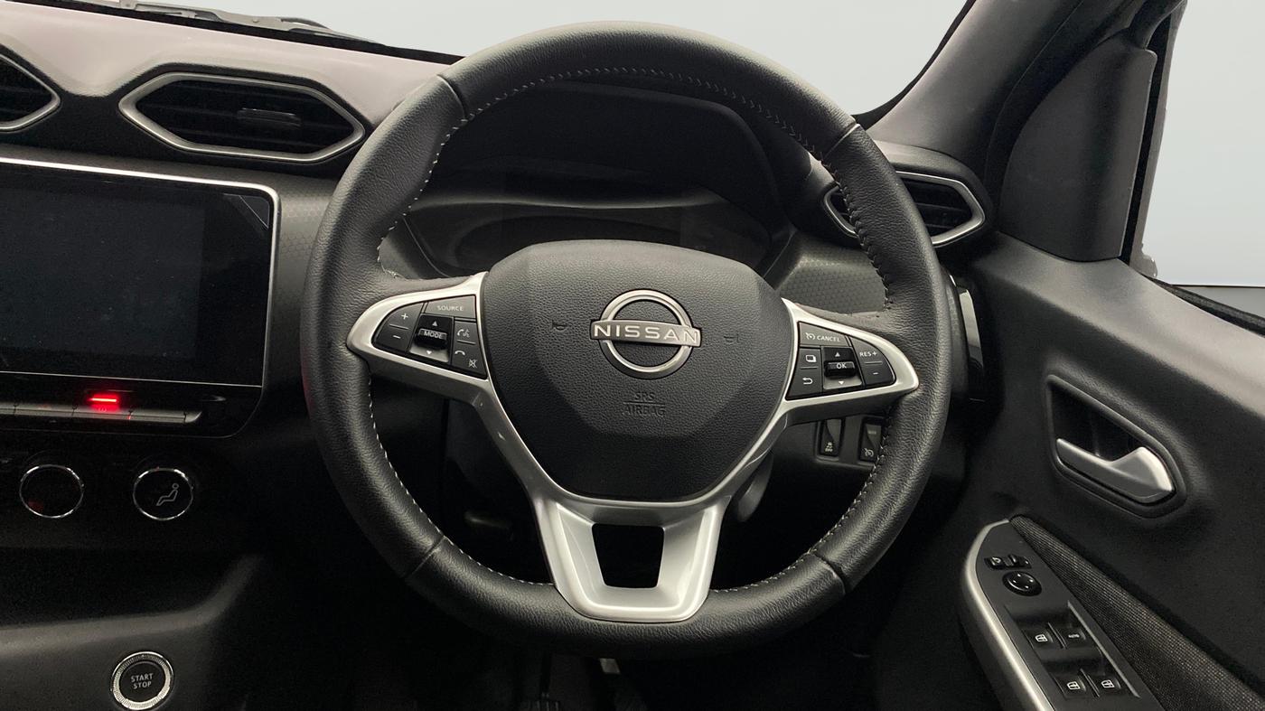 2023 Nissan MAGNITE XV PREMIUM TURBO CVT DUAL TONE, Petrol, Automatic, 6,857 km, Steering Wheel Close Up