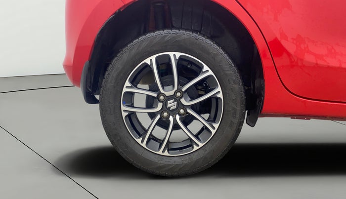 2023 Maruti Swift ZXI PLUS AMT DUAL TONE, Petrol, Automatic, 19,429 km, Right Rear Wheel