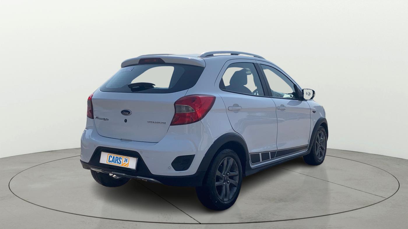 2018 Ford FREESTYLE TITANIUM 1.2 PETROL, Petrol, Manual, 1,28,009 km, Right Back Diagonal