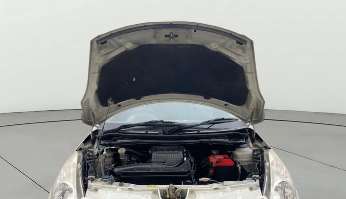 2017 Maruti Swift LXI (O), Petrol, Manual, 95,371 km, Open Bonet