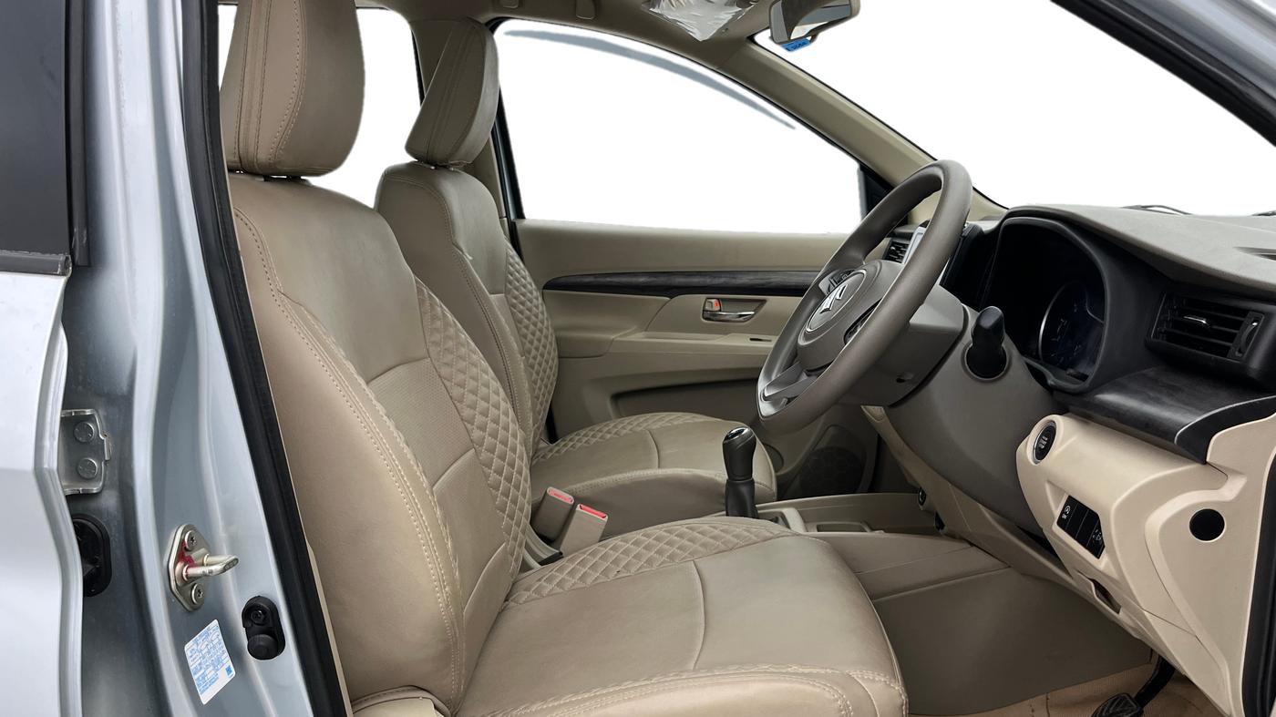 2022 Maruti Ertiga ZXI SHVS, Petrol, Manual, 9,916 km, Right Side Front Door Cabin