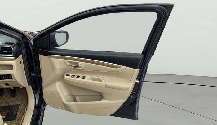 2022 Maruti Ciaz ZETA 1.5 SHVS MT PETROL, Petrol, Manual, 27,421 km, RHS Front Door