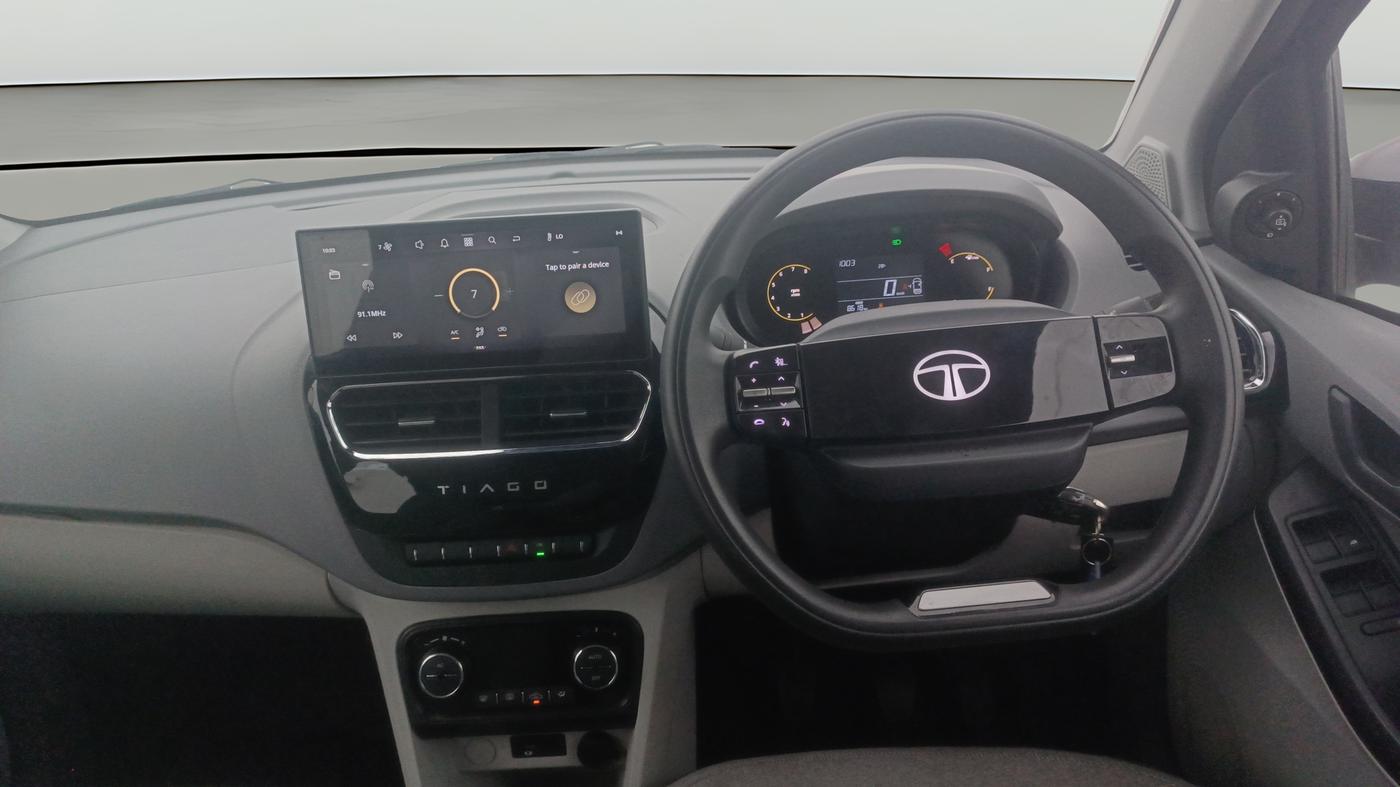2025 Tata Tiago XZ iCNG, CNG, Manual, 8,611 km, Steering Wheel Close Up