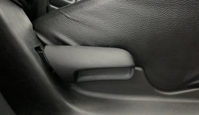 2019 Maruti Vitara Brezza VDI AMT, Diesel, Automatic, 47,994 km, Driver Side Adjustment Panel