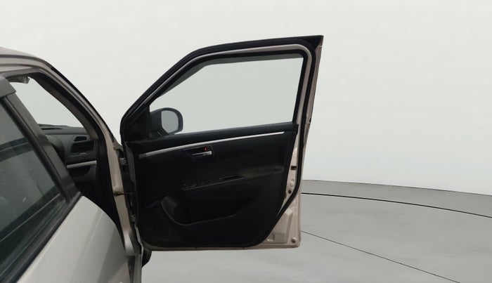 2014 Maruti Swift ZXI, Petrol, Manual, 57,833 km, RHS Front Door