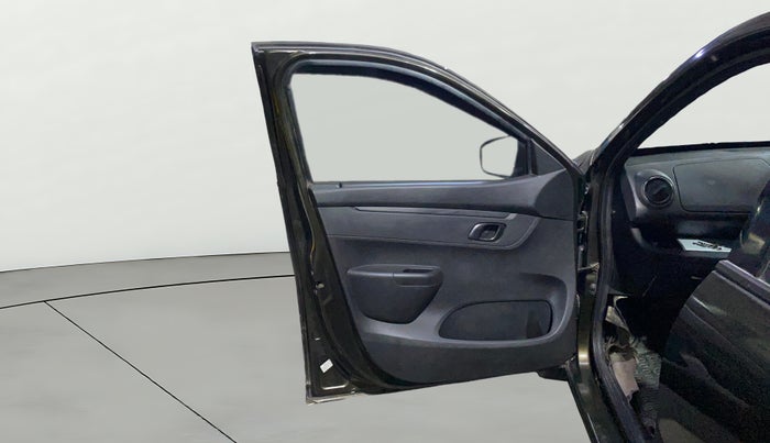 2017 Renault Kwid RXT 1.0 AMT (O), Petrol, Automatic, 76,720 km, LHS Front Door