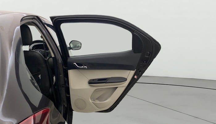 2023 Tata Tiago XZ PLUS CNG, CNG, Manual, 34,117 km, RHS Rear Door