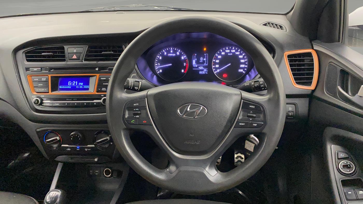 2015 Hyundai i20 Active 1.2 S, Petrol, Manual, 86,062 km, Steering Wheel Close Up