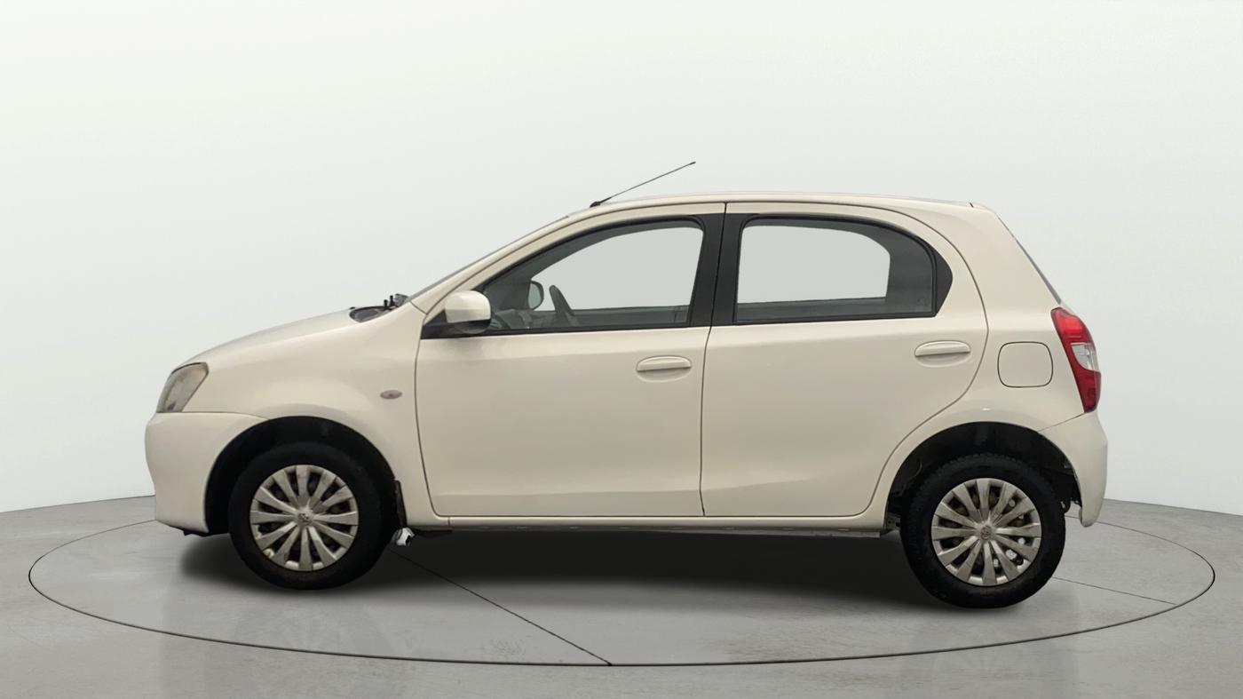 2013 Toyota Etios Liva GD, Diesel, Manual, 1,27,795 km, Left Side