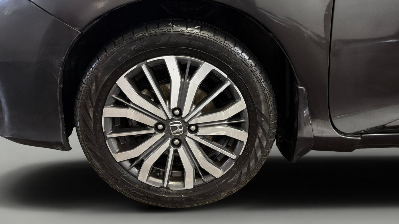 2015 Honda City 1.5L I-VTEC VX CVT, Petrol, Automatic, 1,05,324 km, Left Front Wheel