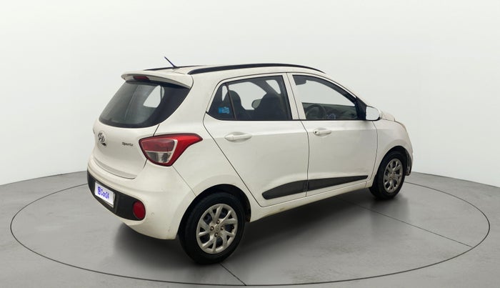 2018 Hyundai Grand i10 SPORTZ 1.2 KAPPA VTVT, Petrol, Manual, 54,908 km, Right Back Diagonal