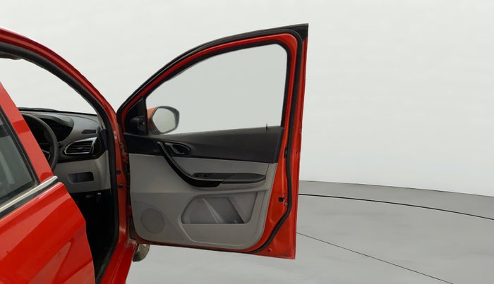 2020 Tata Tiago XT PETROL, Petrol, Manual, 17,393 km, RHS Front Door