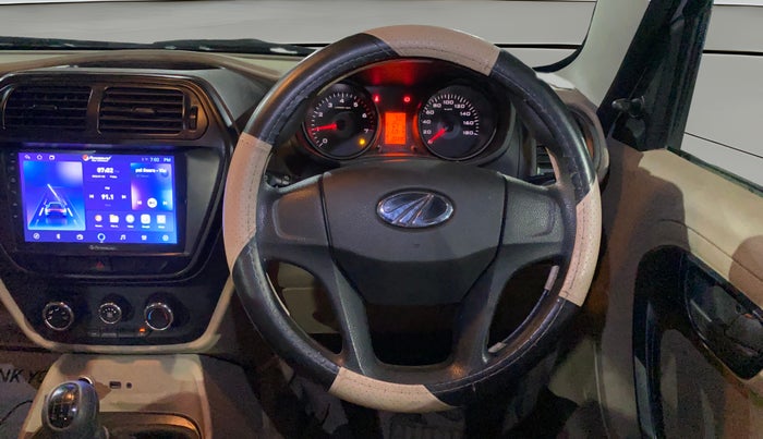 2017 Mahindra TUV300 T6, Diesel, Manual, 20,374 km, Steering Wheel Close Up