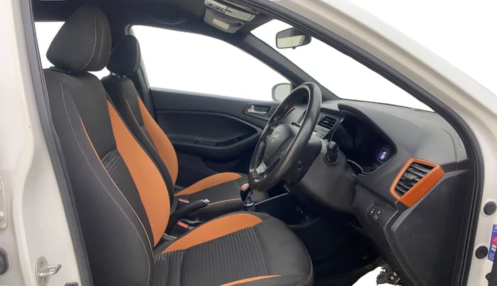 2015 Hyundai i20 Active 1.4 SX, Diesel, Manual, 91,393 km, Right Side Front Door Cabin