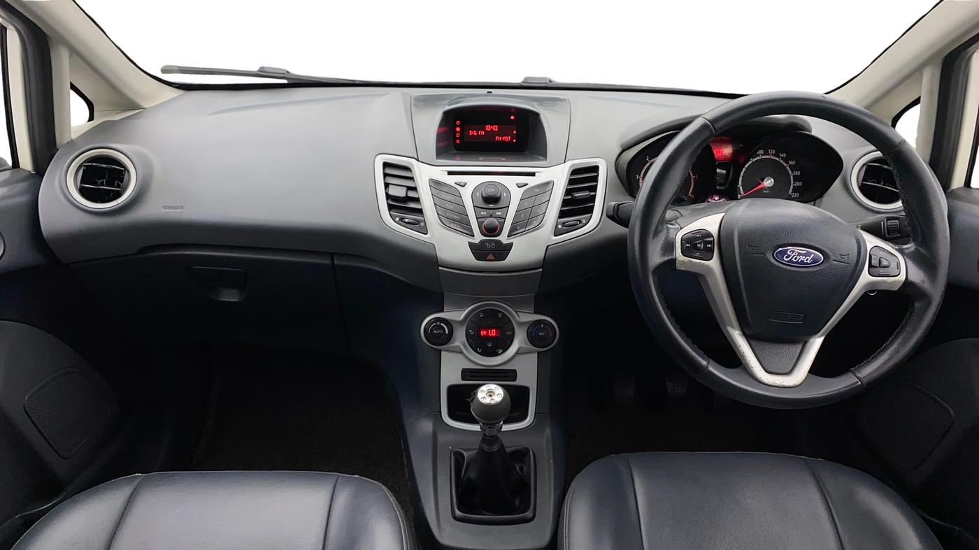 2013 Ford Fiesta STYLE DIESEL, Diesel, Manual, 94,705 km, Dashboard