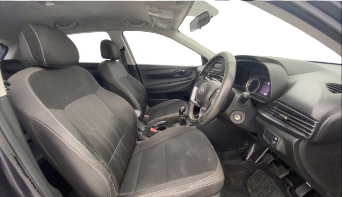 2021 Hyundai NEW I20 MAGNA 1.2 MT, Petrol, Manual, 73,888 km, Right Side Front Door Cabin