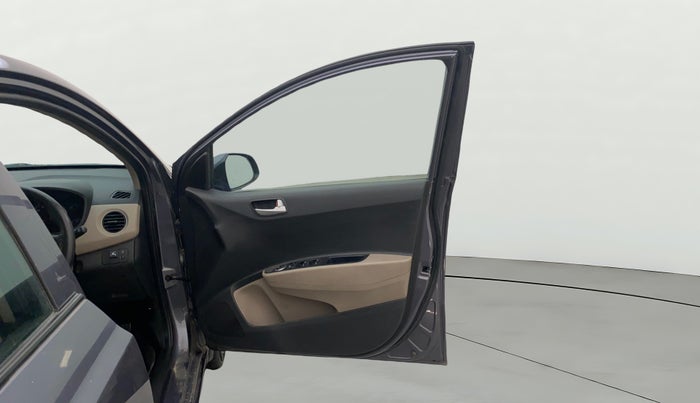 2017 Hyundai Grand i10 SPORTZ 1.2 KAPPA VTVT, CNG, Manual, 85,456 km, RHS Front Door