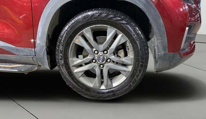 2020 KIA SELTOS HTX 1.5 PETROL, Petrol, Manual, 1,04,109 km, Right Front Wheel