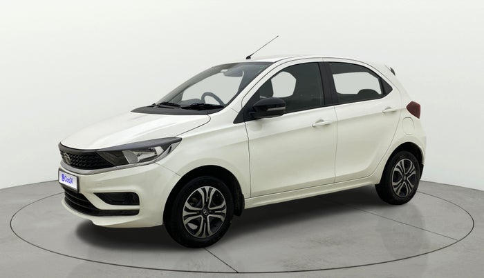 2023 Tata Tiago XTA PETROL, Petrol, Automatic, 37,806 km, Left Front Diagonal