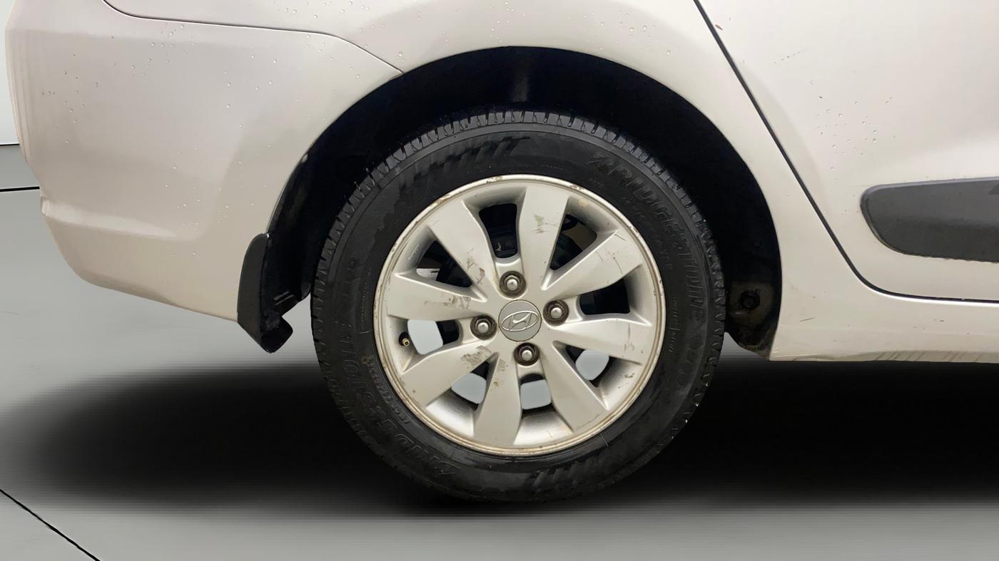 2015 Hyundai Xcent S (O) 1.2, Petrol, Manual, 74,226 km, Right Rear Wheel