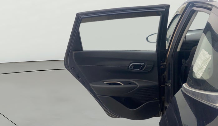 2023 Hyundai NEW I20 ASTA 1.2 MT, Petrol, Manual, 33,057 km, LHS Rear Door