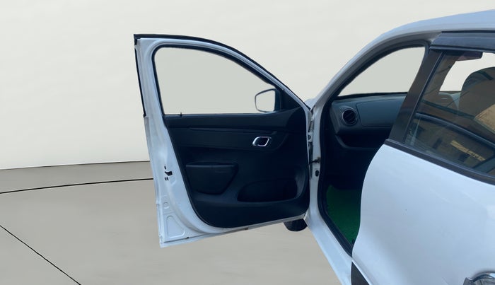 2018 Renault Kwid RXT 1.0 (O), Petrol, Manual, 27,015 km, LHS Front Door