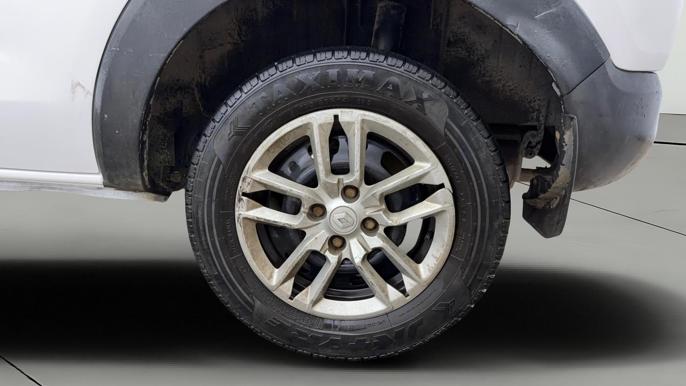 2019 Renault TRIBER RXT, Petrol, Manual, 78,680 km, Left Rear Wheel