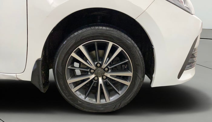 2017 Toyota Corolla Altis VL CVT PETROL, Petrol, Automatic, 99,623 km, Right Front Wheel