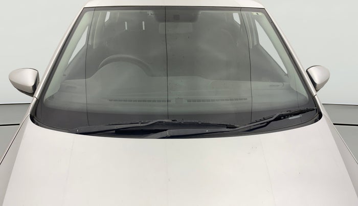 2017 Volkswagen Ameo TRENDLINE 1.2L, Petrol, Manual, 80,212 km, Front Windshield