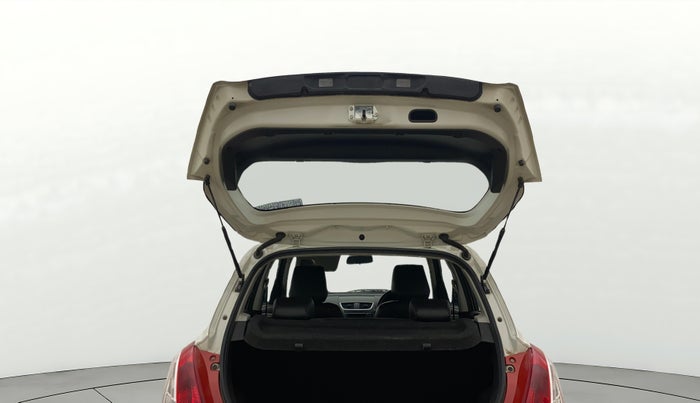 2013 Maruti Swift VXI, Petrol, Manual, 1,30,490 km, Boot Door Open