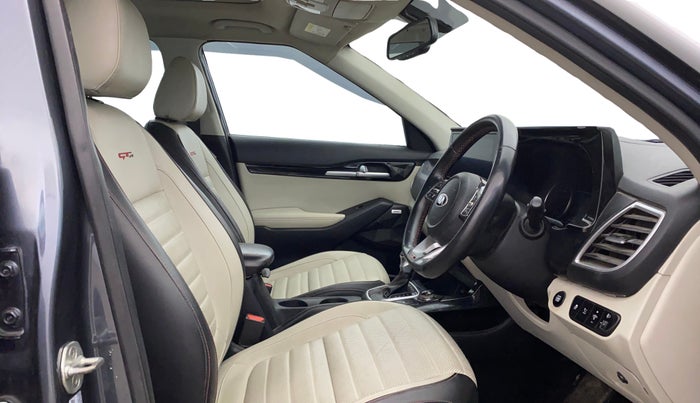 2020 KIA SELTOS GTX PLUS DCT 1.4 PETROL, Petrol, Automatic, 32,316 km, Right Side Front Door Cabin