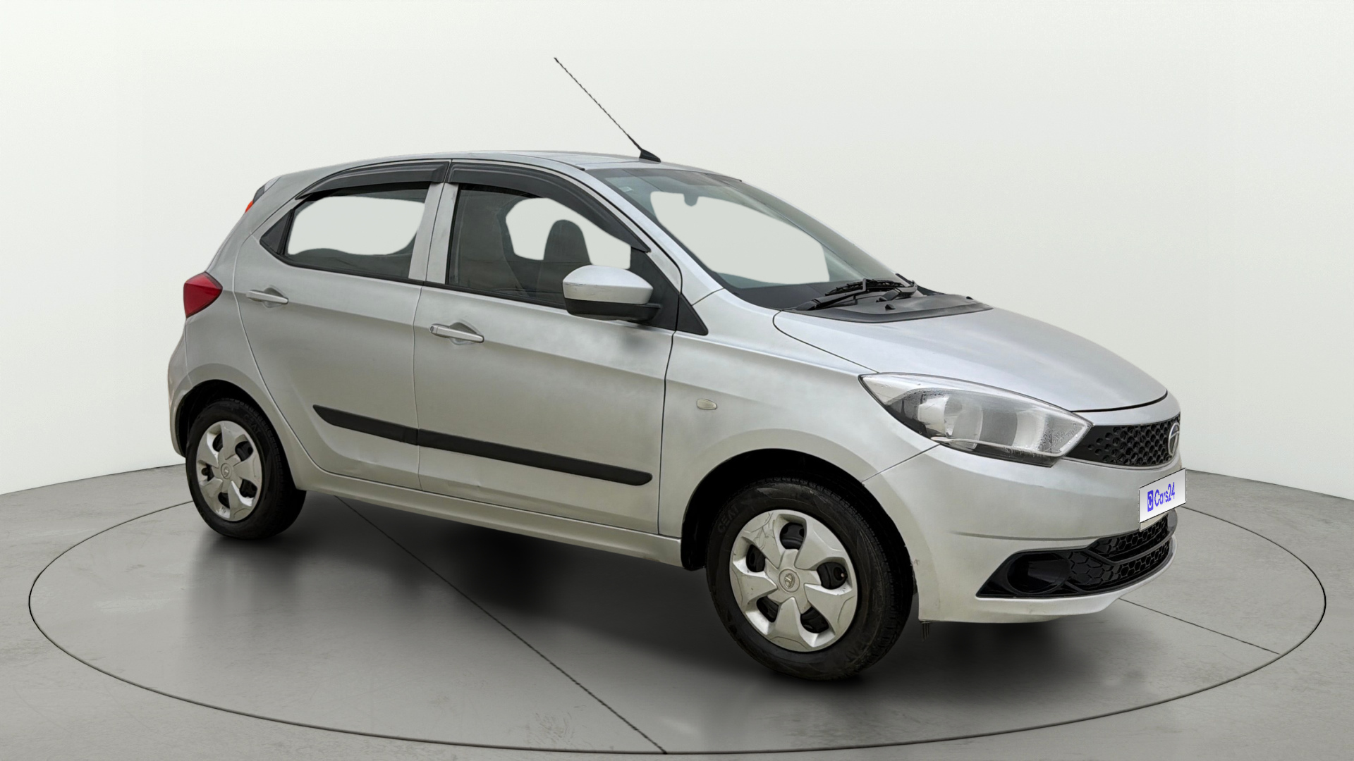 2017 Tata Tiago 2021-2026 XTA PETROL 2017 Tata Tiago 2021-2026 XTA PETROL