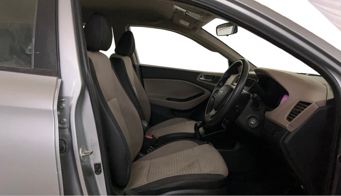 2019 Hyundai Elite i20 SPORTZ PLUS 1.2, Petrol, Manual, 48,428 km, Right Side Front Door Cabin