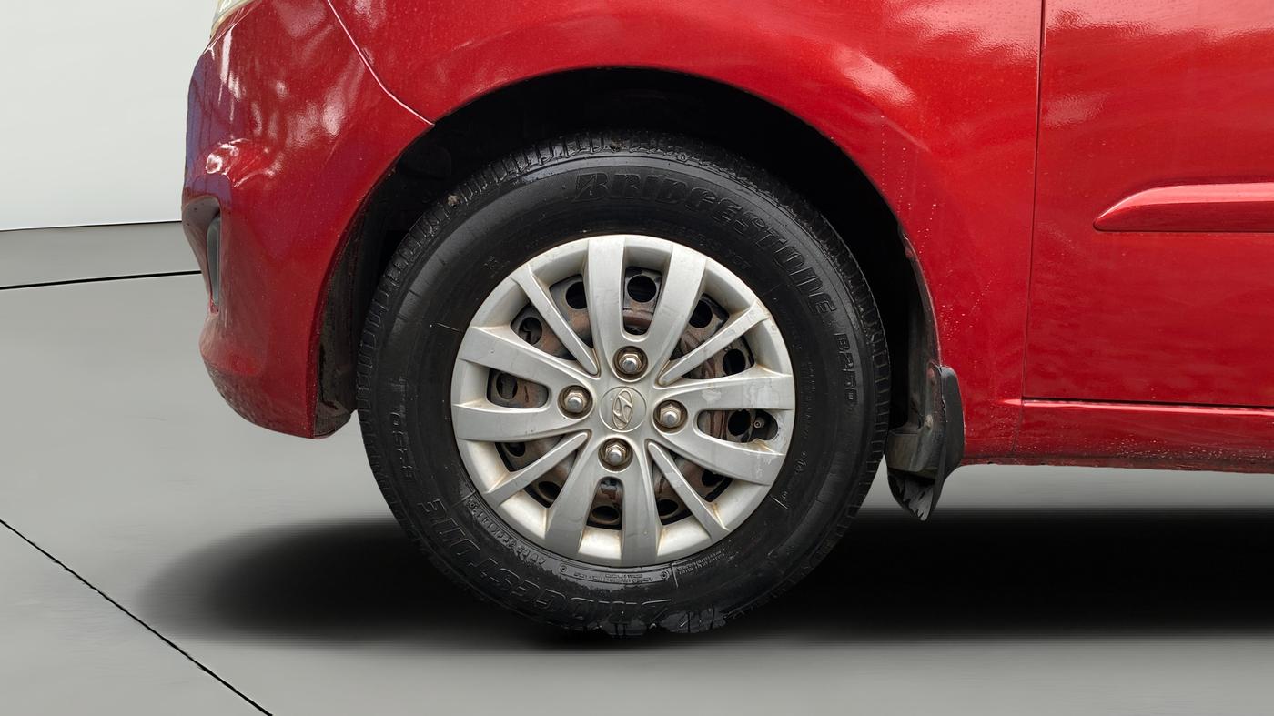 2013 Hyundai i10 SPORTZ 1.2, Petrol, Manual, 29,491 km, Left Front Wheel