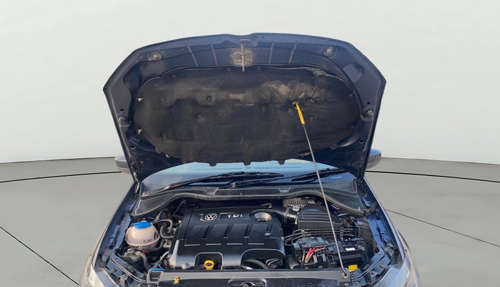 2015 Volkswagen Vento COMFORTLINE DIESEL 1.5, Diesel, Manual, 1,21,148 km, Open Bonet