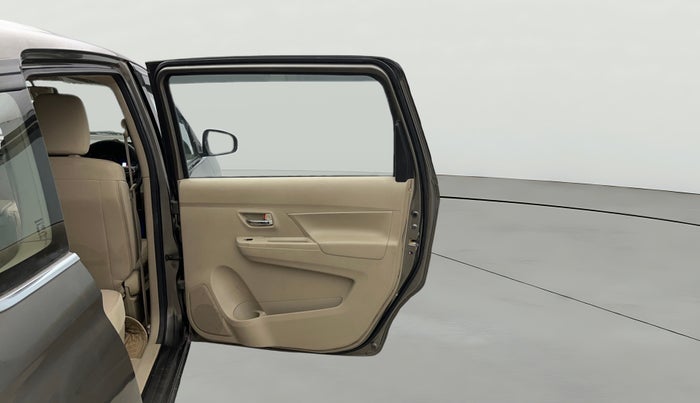 2021 Maruti Ertiga VXI SHVS, CNG, Manual, 62,845 km, RHS Rear Door