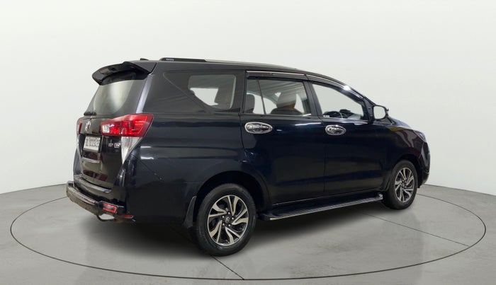2022 Toyota Innova Crysta 2.7 GX AT 7 STR, Petrol, Automatic, 28,249 km, Right Back Diagonal